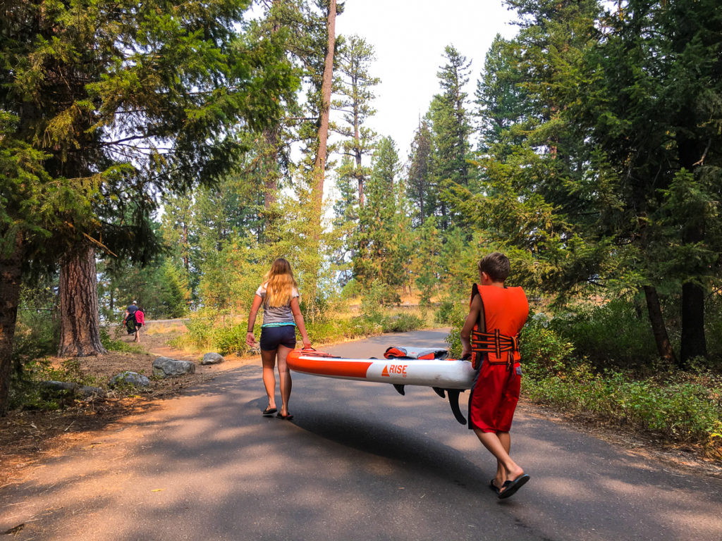 Paddle boarding in Ponderosa State Park